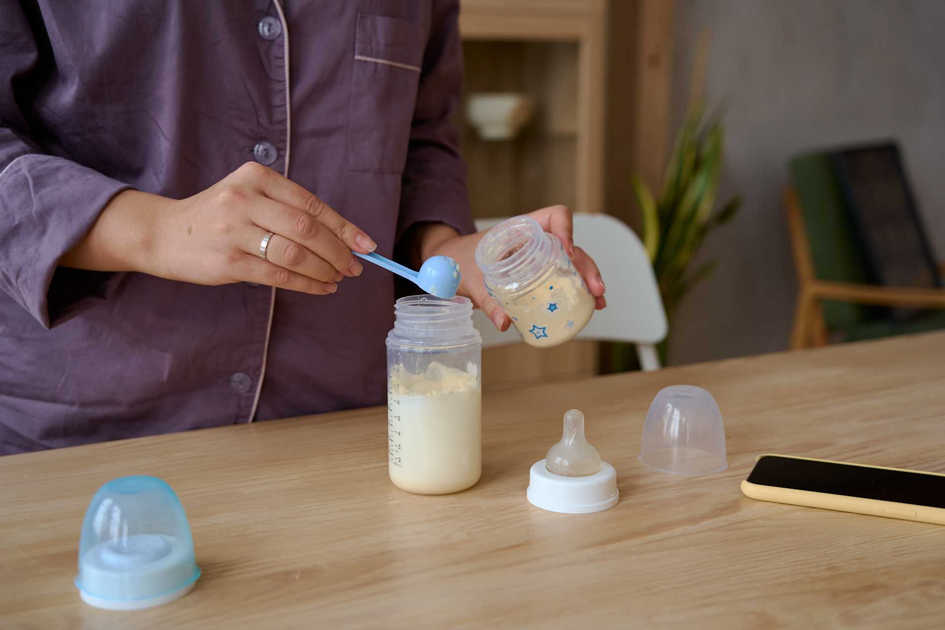 How to Prepare Formula Milk for Newborns