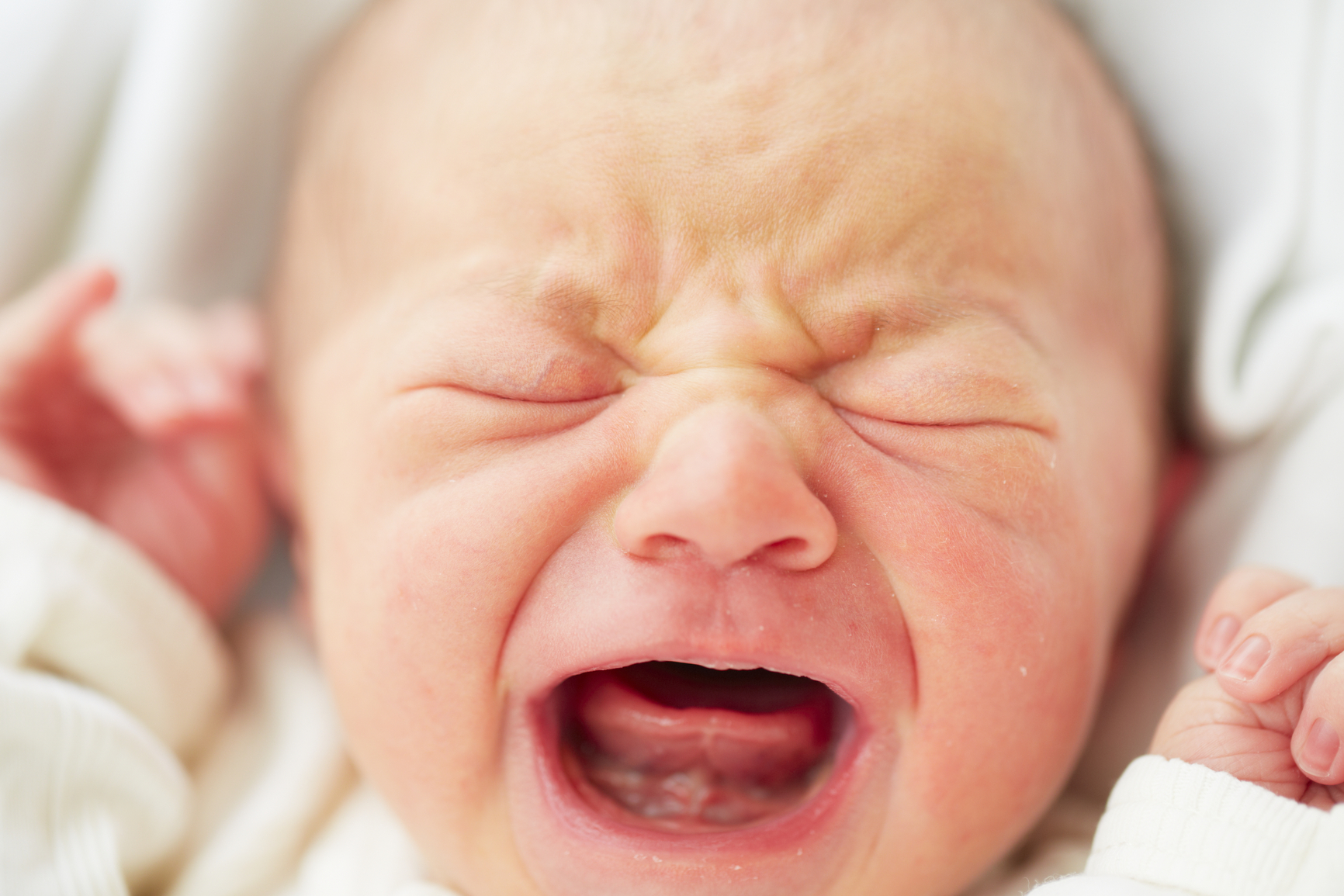 How to Calm a Crying Baby at Night