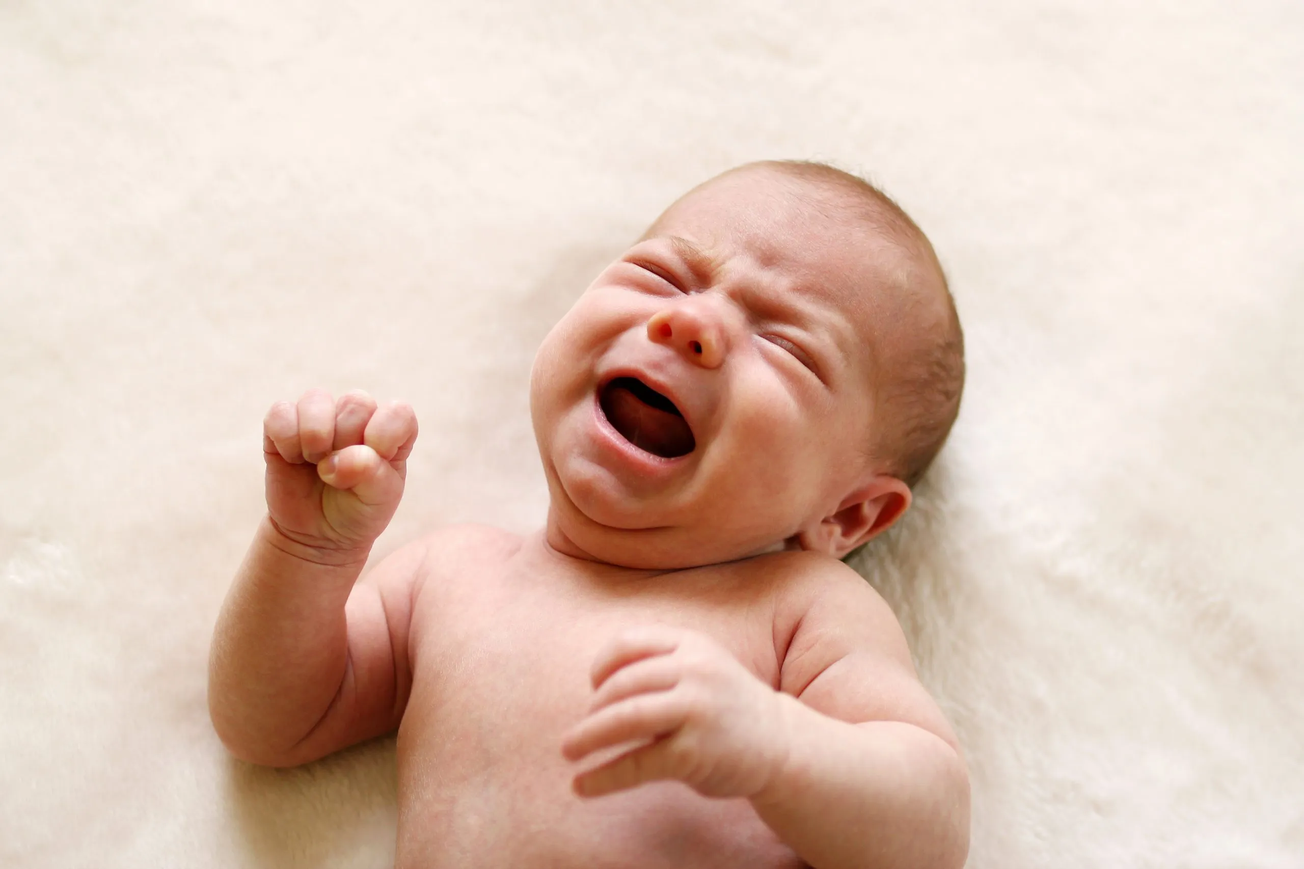 how to soothe a colicky baby at night